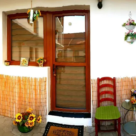 Amaraz Center-3
